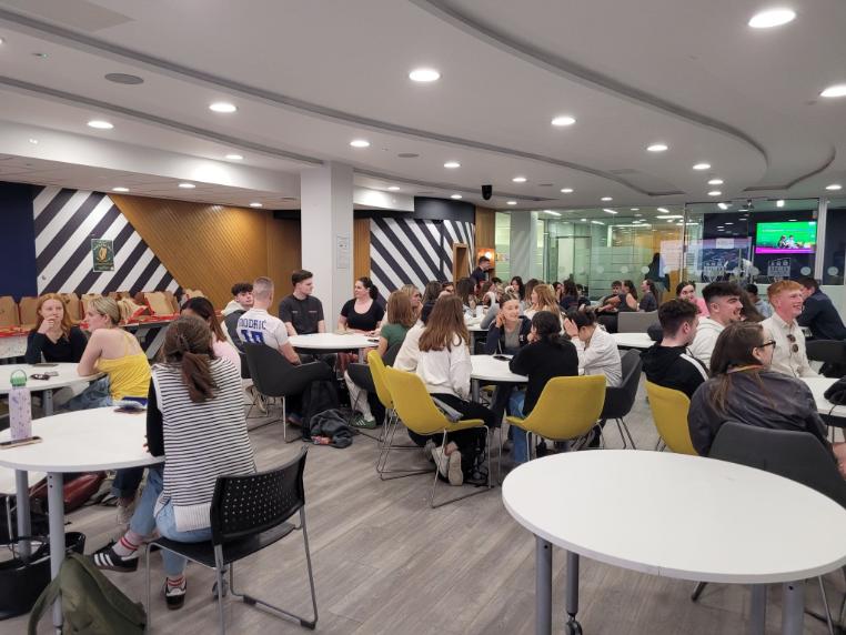 End of Year Quiz 2, students, classroom, event